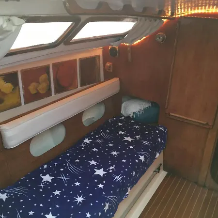 Botel Bateau *