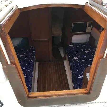 Botel Bateau *